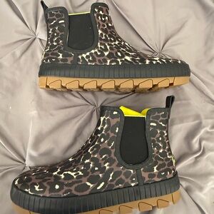 Leopard Print Chelsea Rain Boots